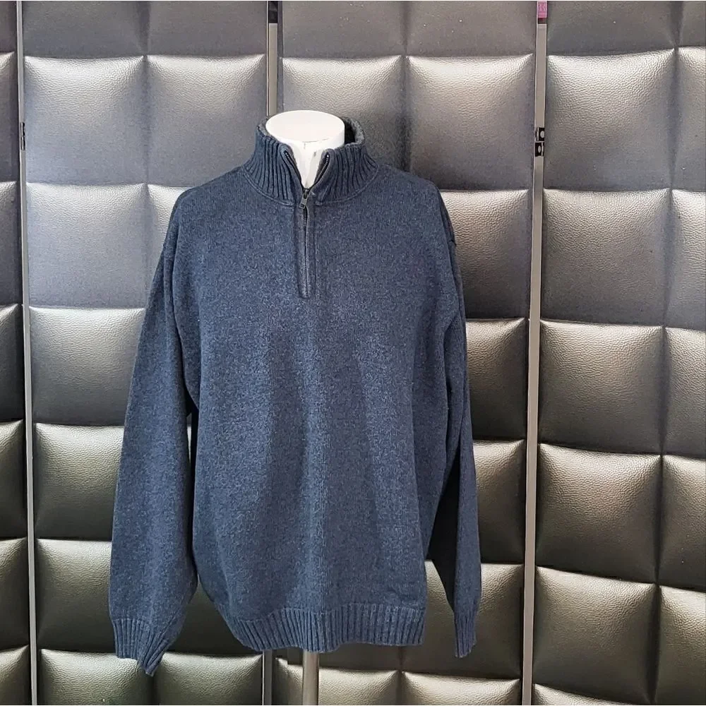 Oscar De LaRenta sweater